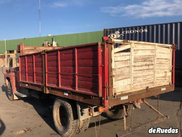 Ford 600 Usado en Mendoza, deRuedas