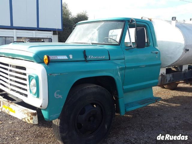 Ford 600 Usado en Mendoza, deRuedas