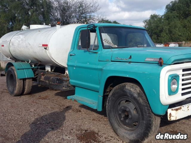 Ford 600 Usado en Mendoza, deRuedas