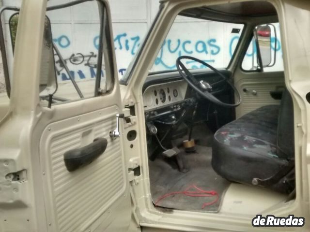 Ford 600 Usado en Mendoza, deRuedas