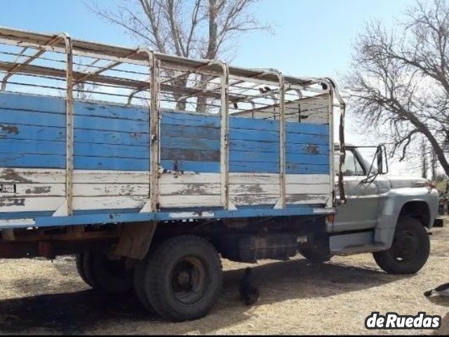Ford 600 Usado en Mendoza, deRuedas