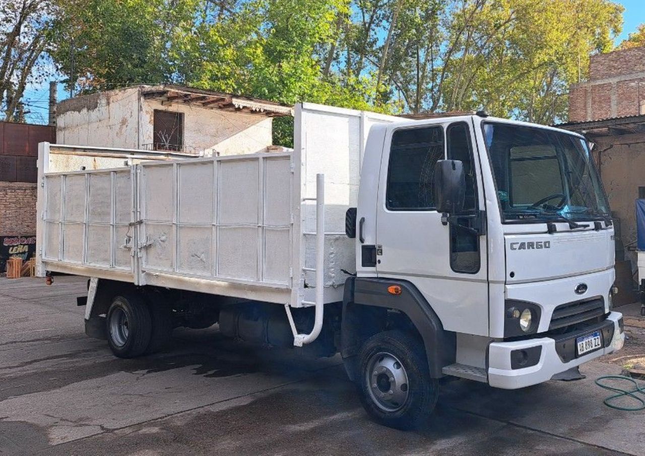 Ford Cargo Usado en Mendoza, deRuedas