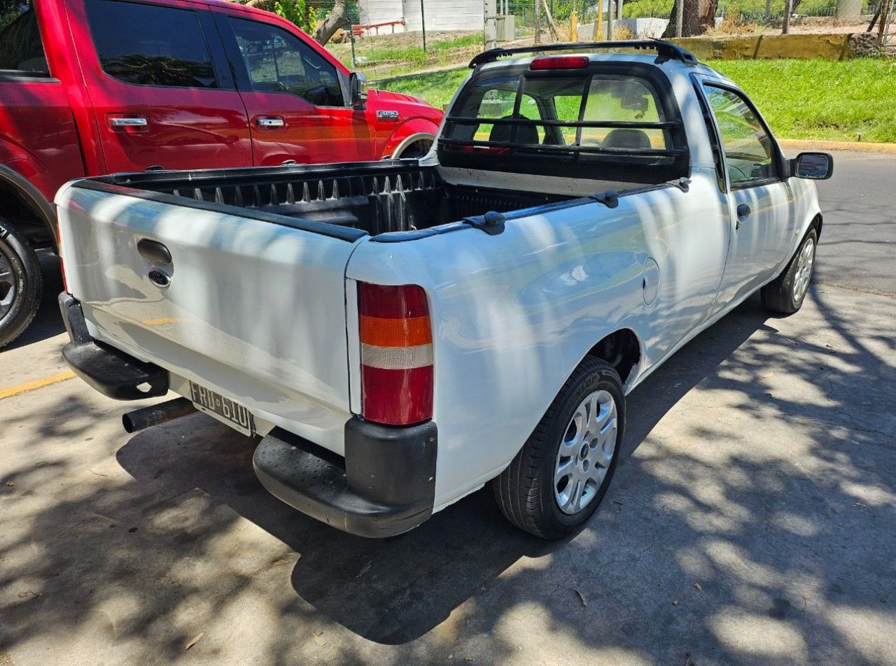 Ford Courier Usada en Mendoza, deRuedas