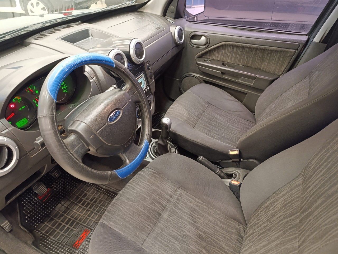 Ford EcoSport Usado en Córdoba, deRuedas