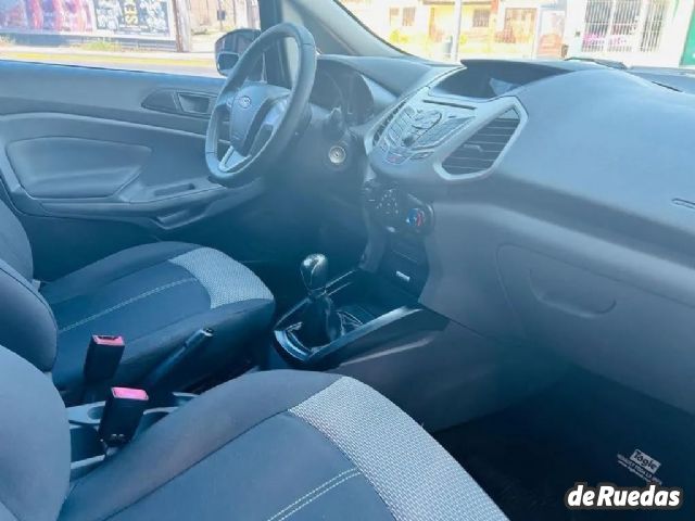 Ford EcoSport Usado en Córdoba, deRuedas