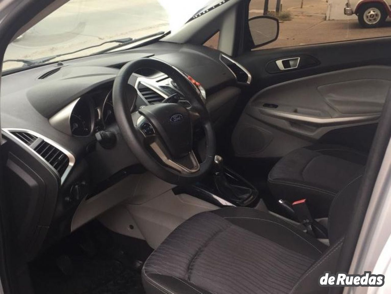 Ford EcoSport Usado en Córdoba, deRuedas