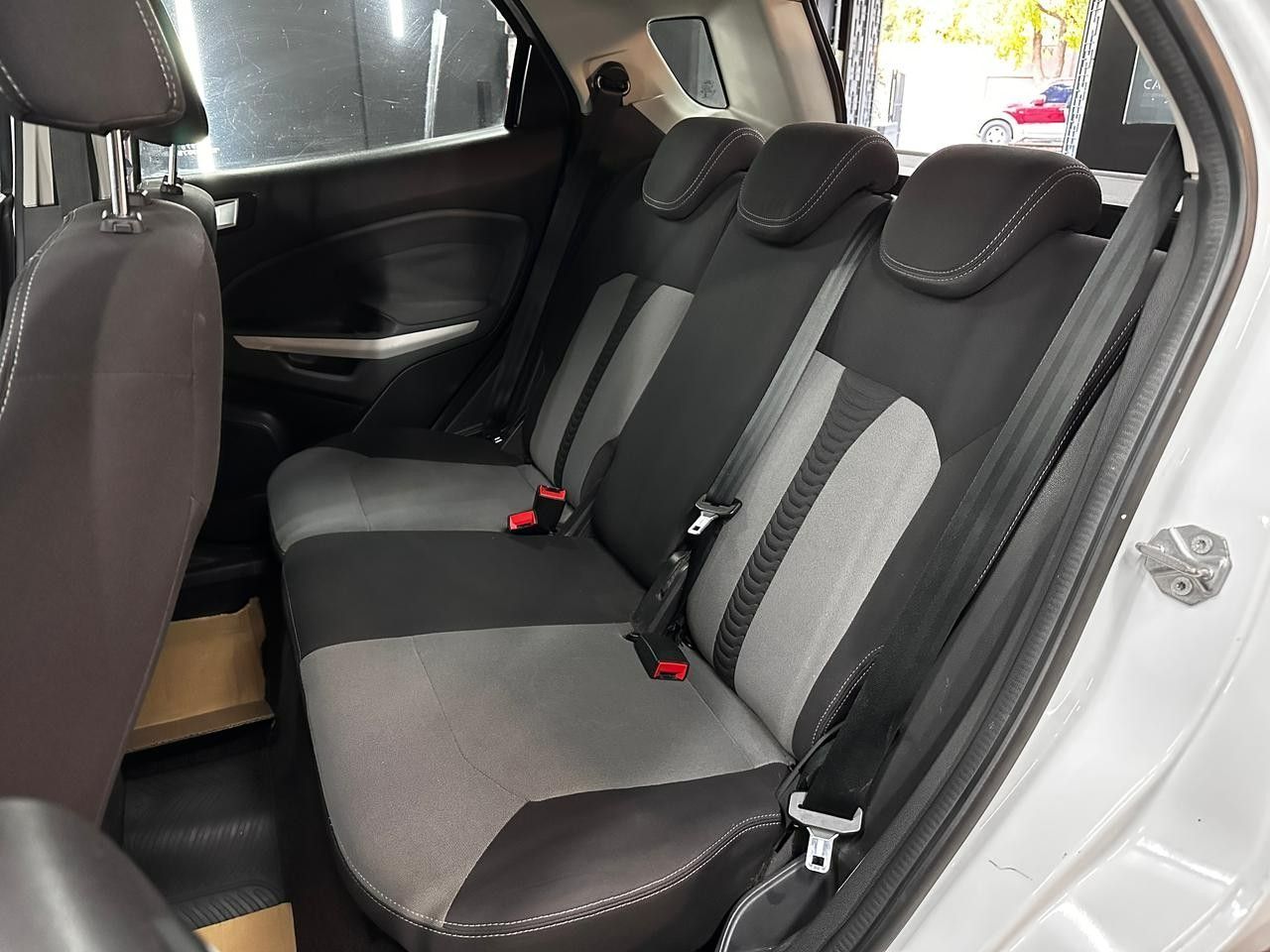 Ford EcoSport Usado en Córdoba, deRuedas