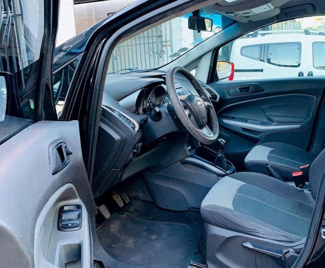 Ford EcoSport Usado en Córdoba, deRuedas