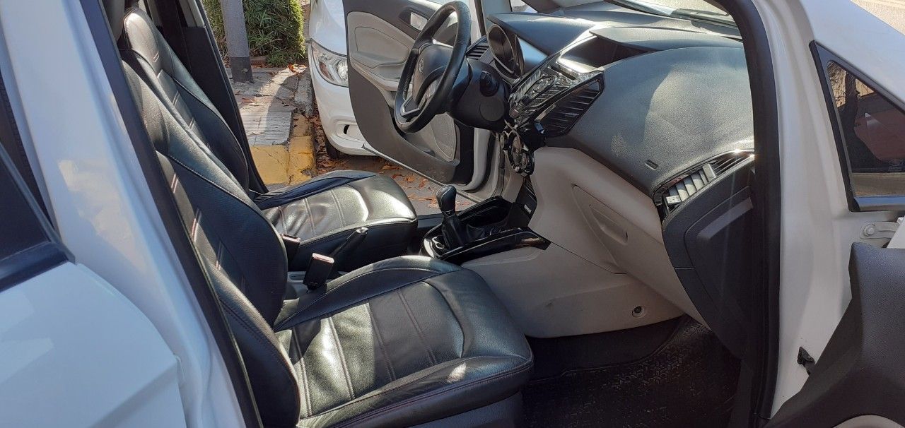 Ford EcoSport Usado en Córdoba, deRuedas