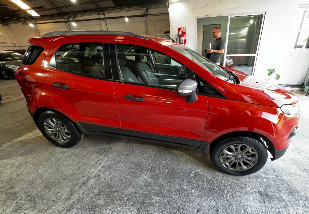Ford EcoSport Usado en Córdoba, deRuedas