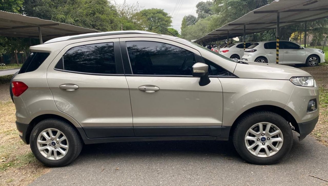 Ford EcoSport Usado en Córdoba, deRuedas