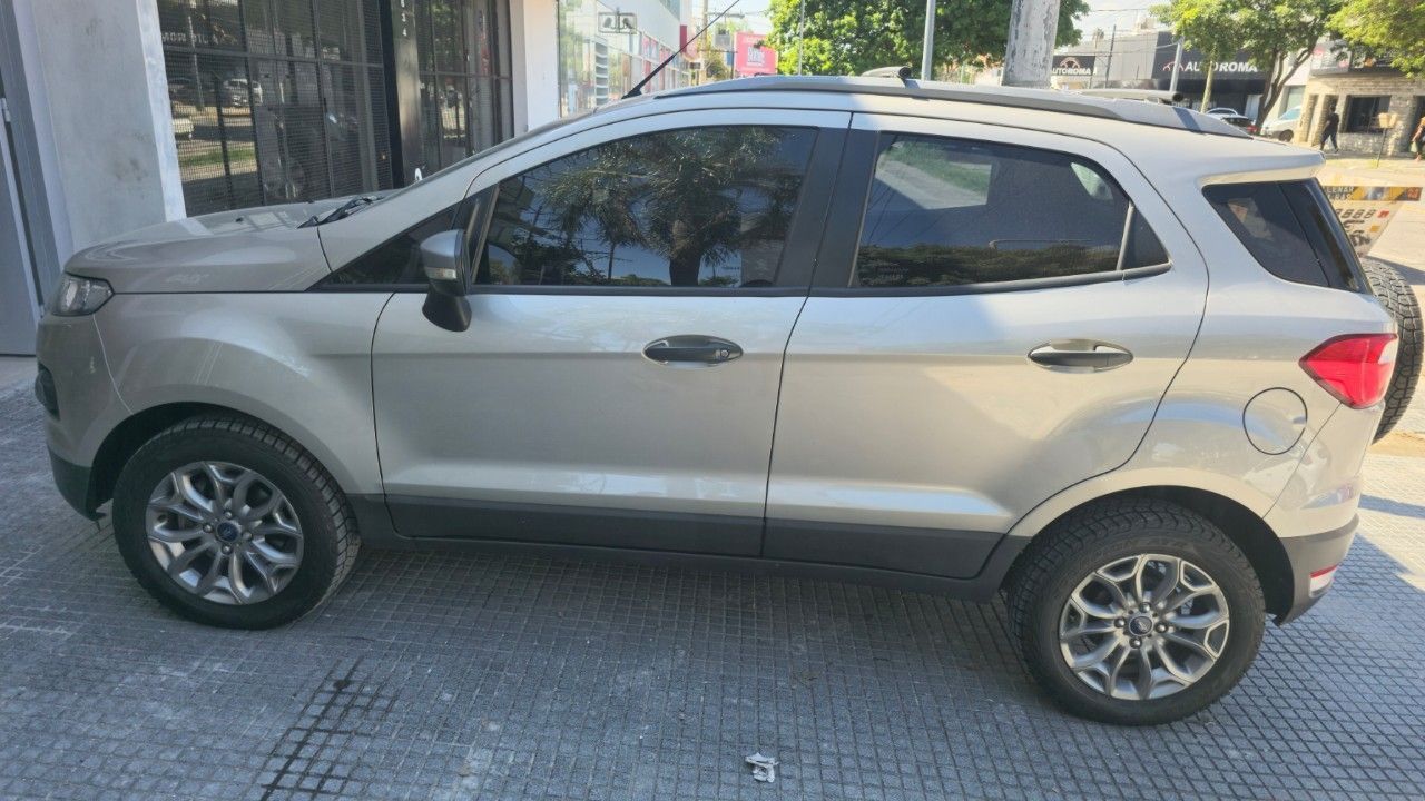 Ford EcoSport Usado en Córdoba, deRuedas