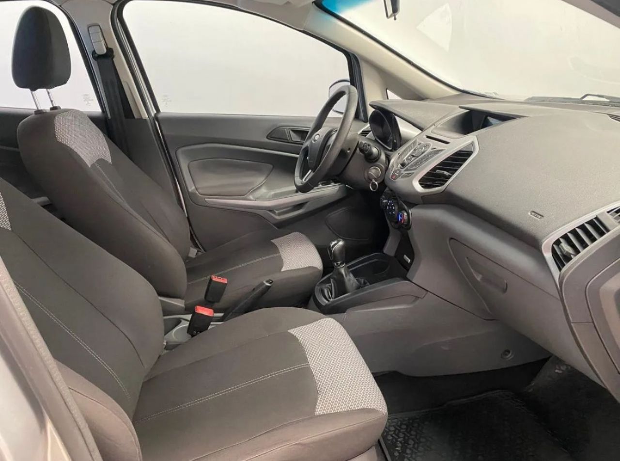 Ford EcoSport Usado en Córdoba, deRuedas