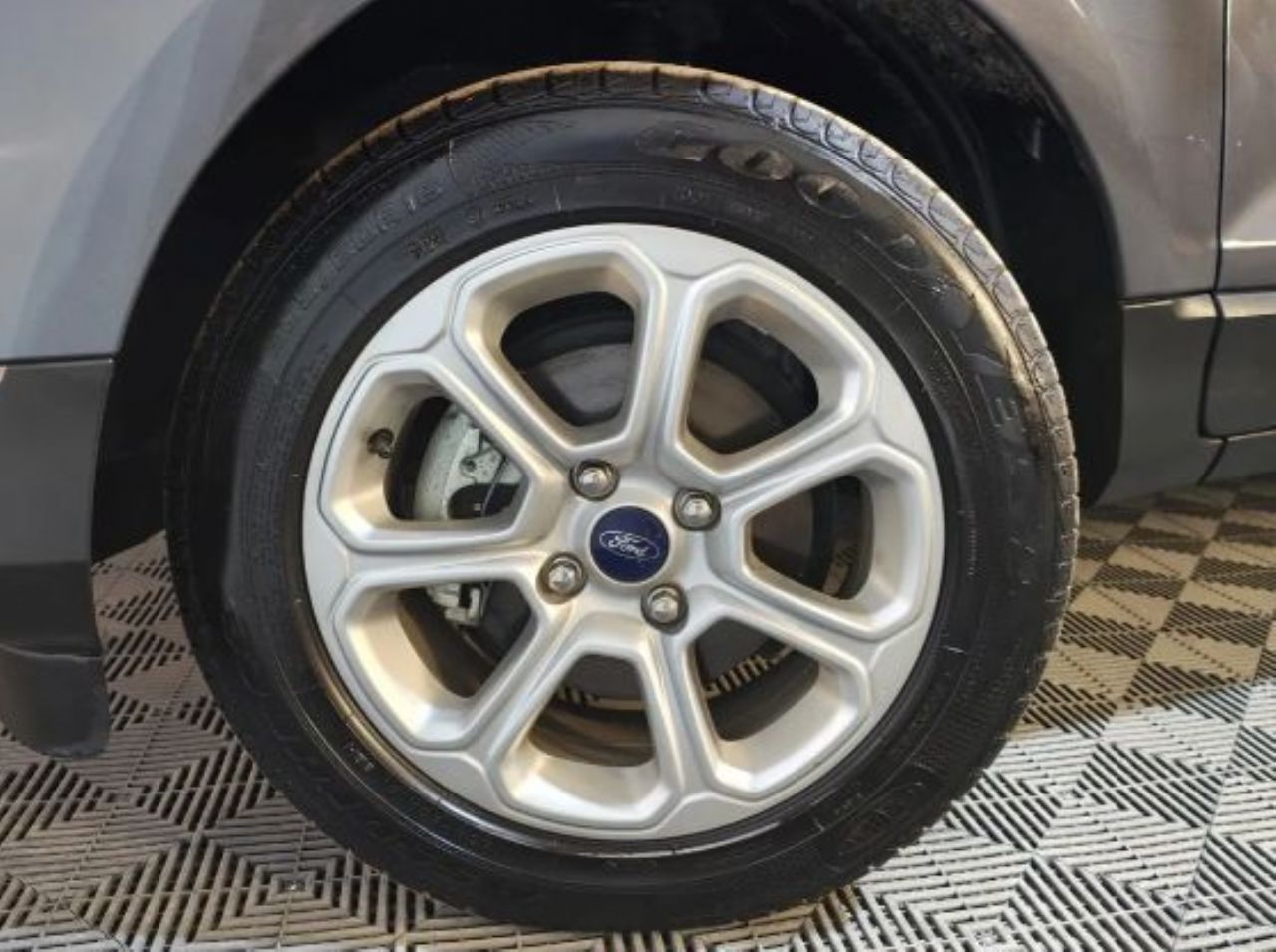 Ford EcoSport Usado en Córdoba, deRuedas