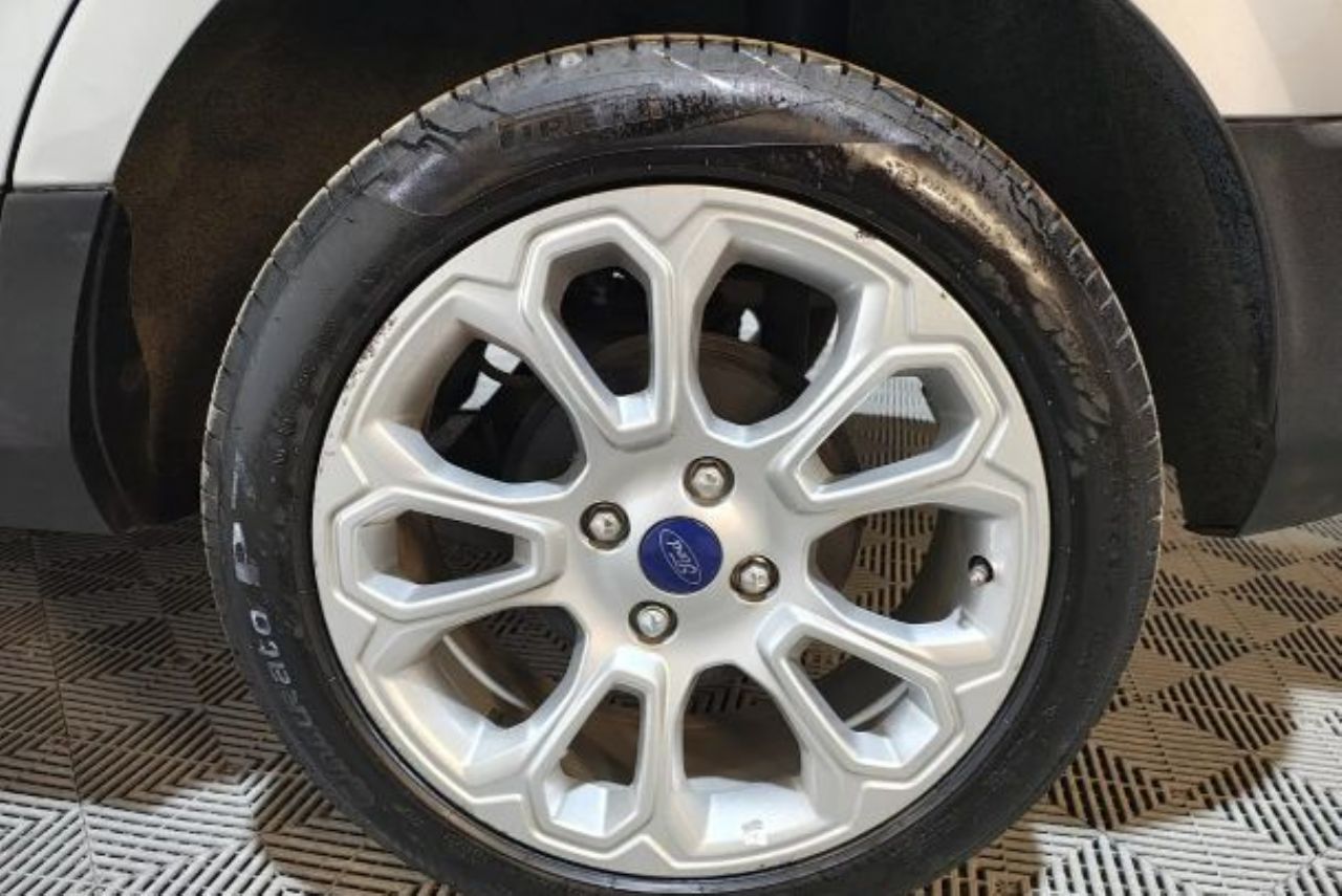 Ford EcoSport Usado en Córdoba, deRuedas