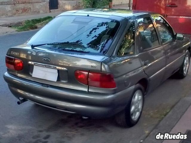 Ford Escort Usado en Mendoza, deRuedas