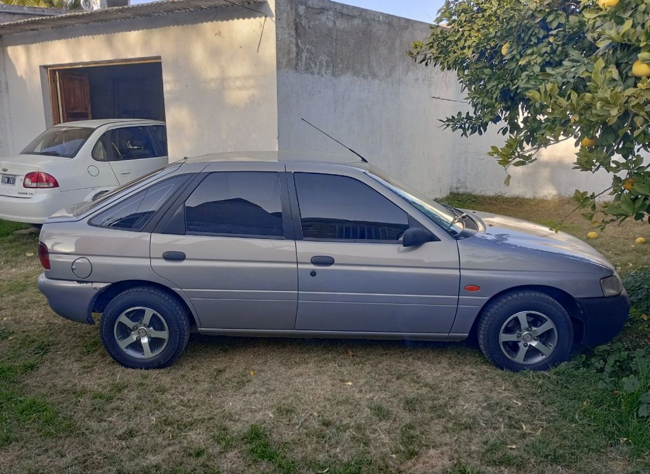 Ford Escort Usado en Mendoza, deRuedas