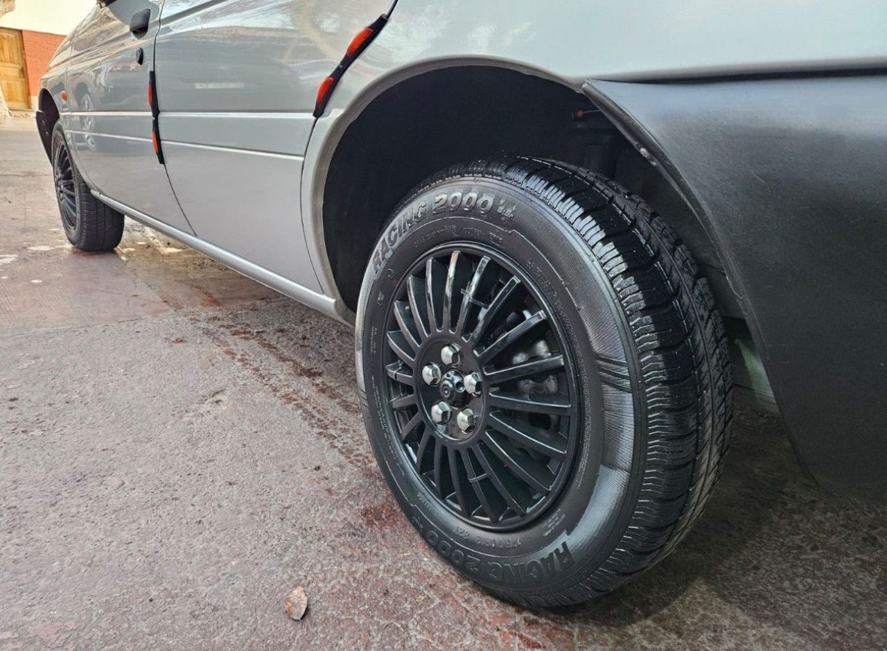 Ford Escort Usado en Mendoza, deRuedas