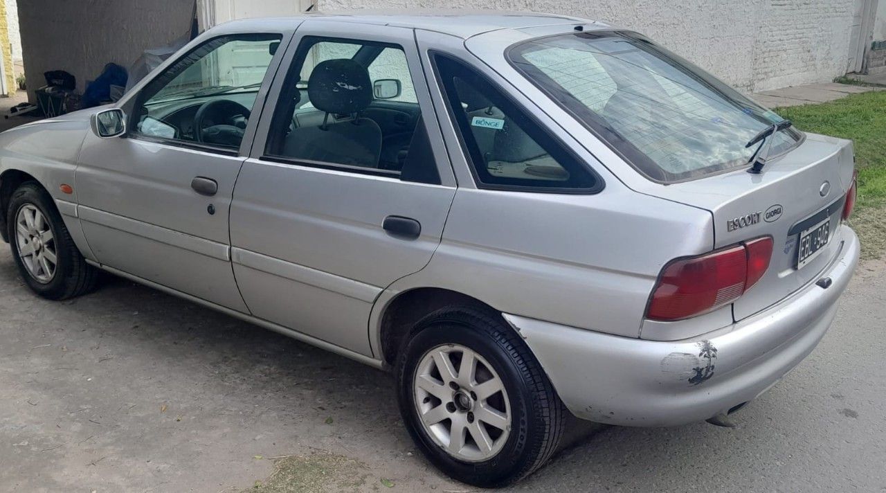 Ford Escort Usado en Santa Fe, deRuedas
