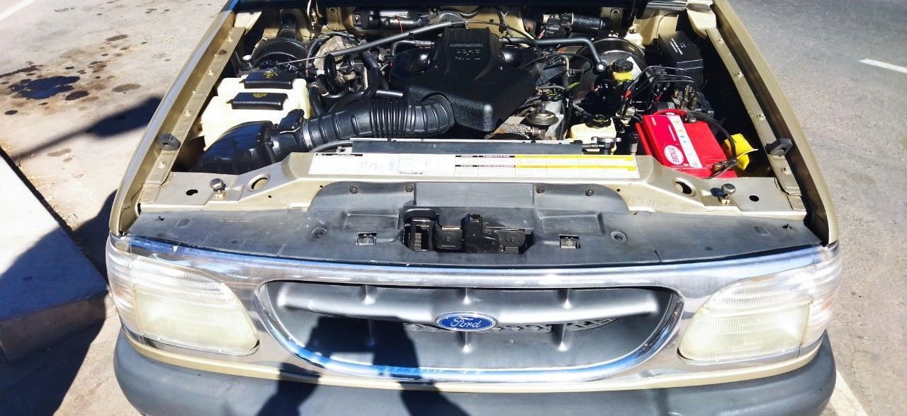 Ford Explorer Usado en Mendoza, deRuedas