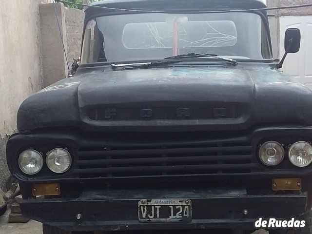 Ford F-100 Usada en Mendoza, deRuedas