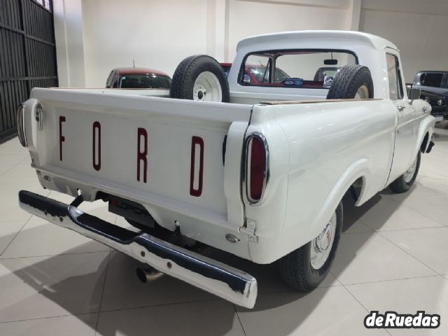 Ford F-100 Usada en Córdoba, deRuedas
