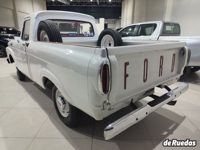 Ford F-100 Usada en Córdoba, deRuedas