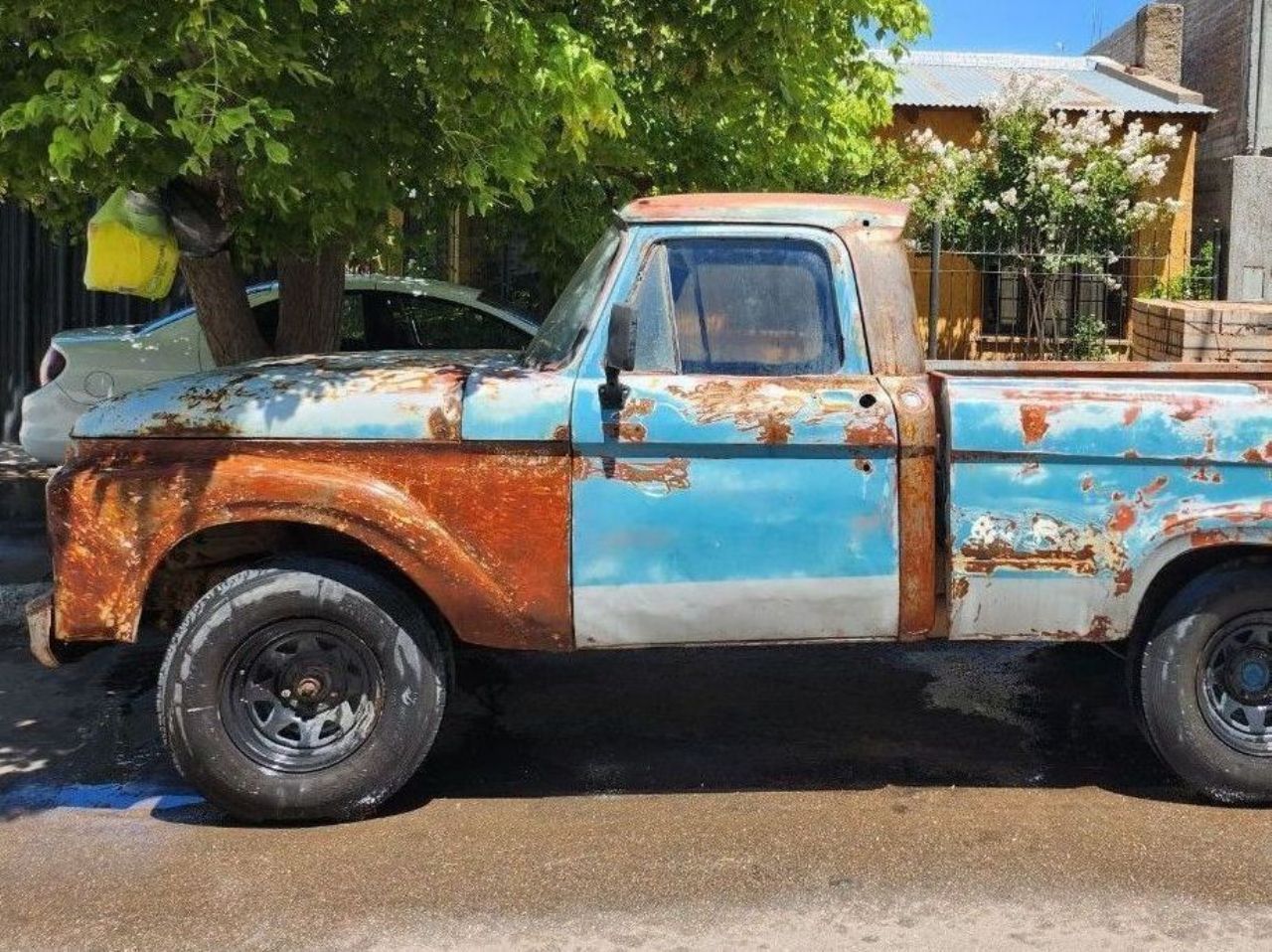 Ford F-100 Usada en Mendoza, deRuedas