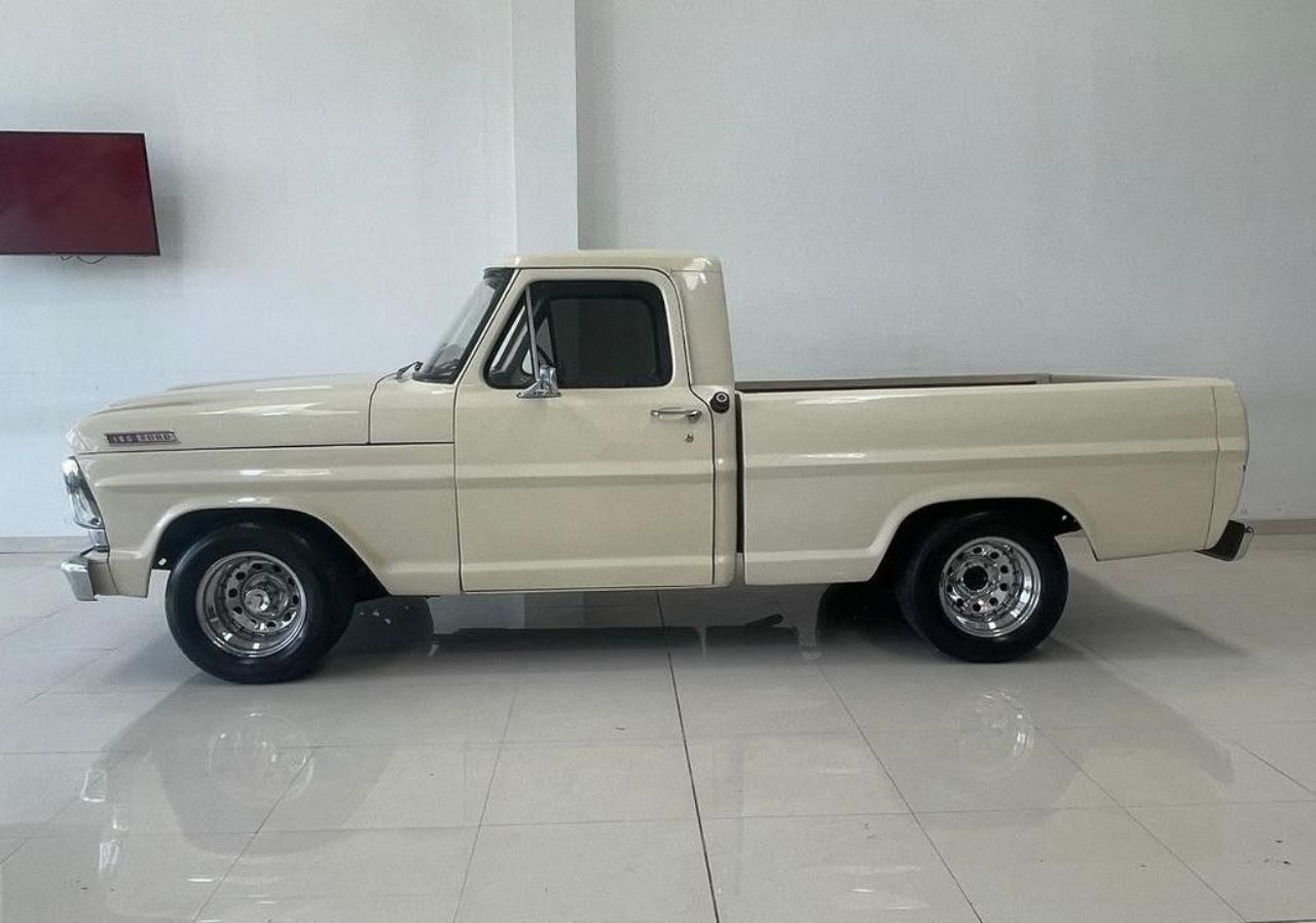 Ford F-100 Usada en Mendoza, deRuedas