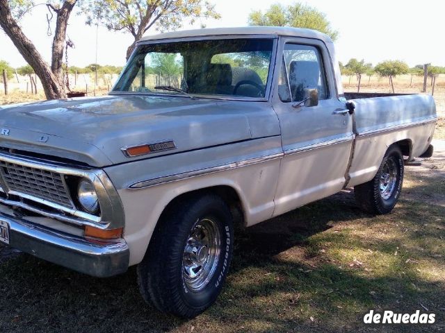 Ford F-100 Usada en San Luis, deRuedas