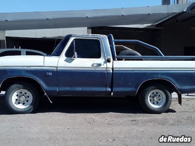 Ford F-100 Usada en Mendoza, deRuedas
