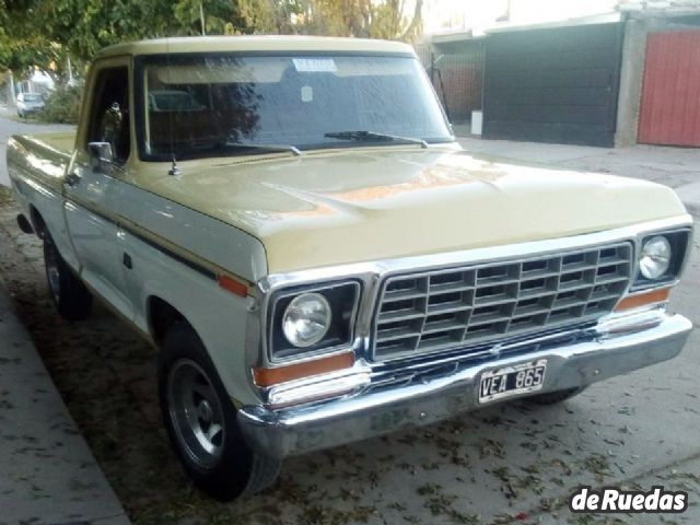 Ford F-100 Usada en Mendoza, deRuedas