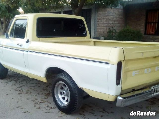 Ford F-100 Usada en Mendoza, deRuedas