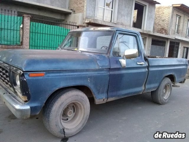 Ford F-100 Usada en Mendoza, deRuedas