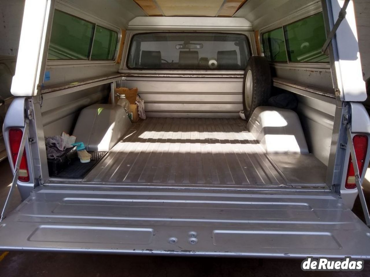 Ford F-100 Usada en Mendoza, deRuedas