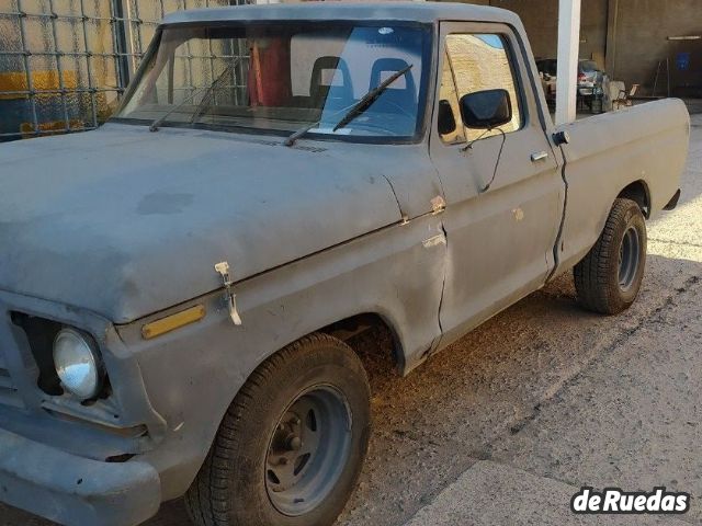 Ford F-100 Usada en Mendoza, deRuedas