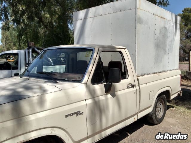 Ford F-100 Usada en Mendoza, deRuedas