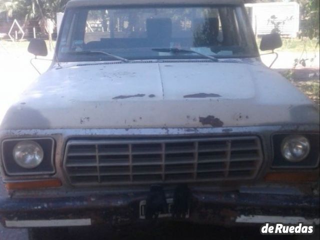 Ford F-100 Usada en Mendoza, deRuedas