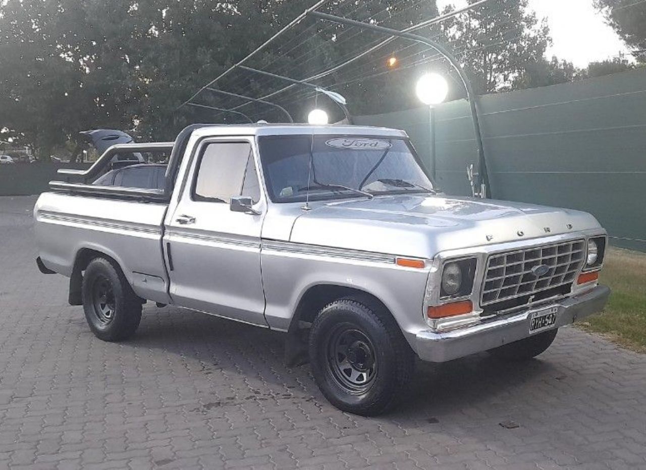 Ford F-100 Usada en Mendoza, deRuedas