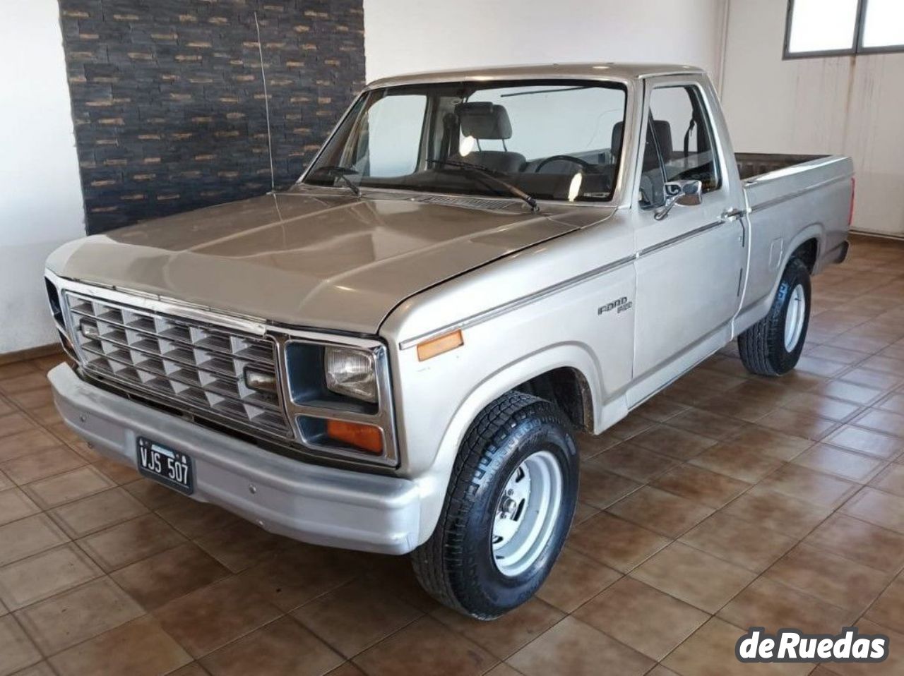 Ford F-100 Usada en Mendoza, deRuedas