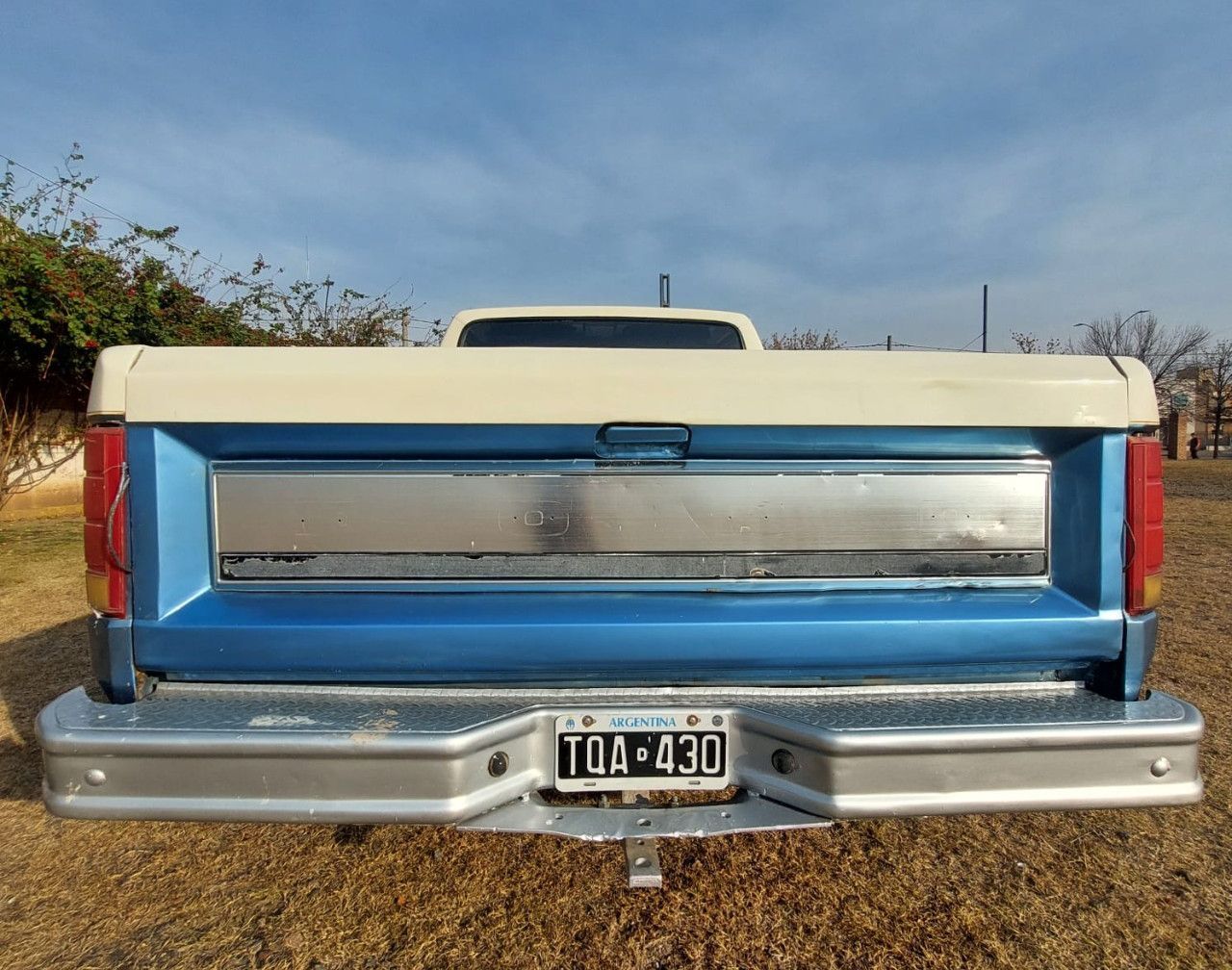 Ford F-100 Usada en Córdoba, deRuedas