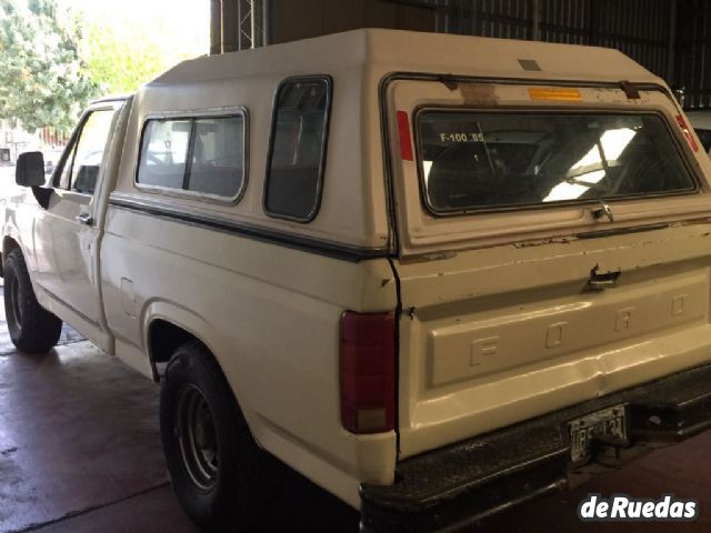 Ford F-100 Usada en Mendoza, deRuedas