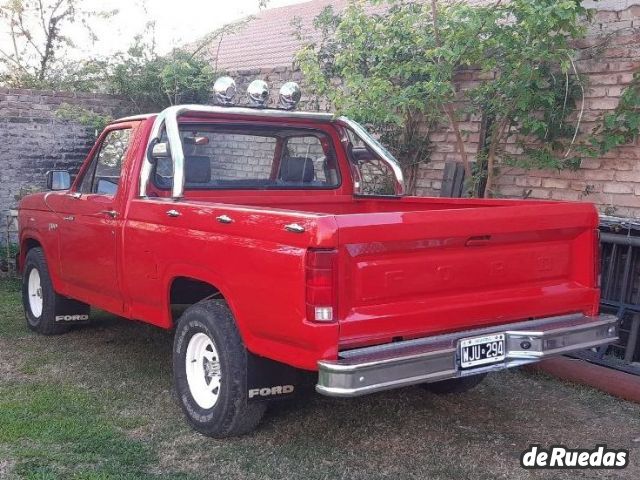 Ford F-100 Usada en Mendoza, deRuedas
