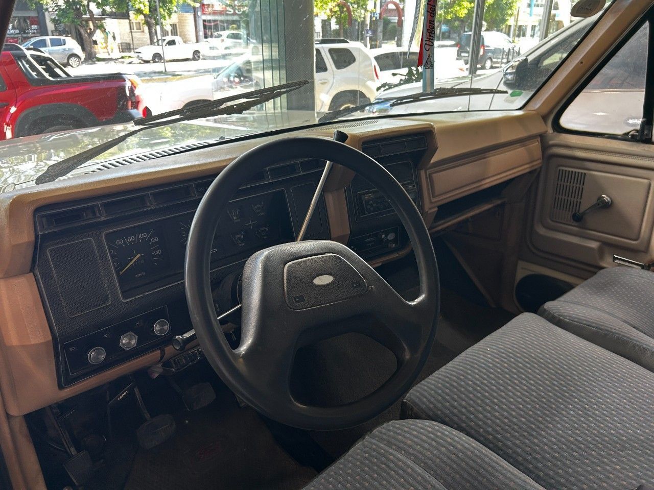 Ford F-100 Usada en Córdoba, deRuedas