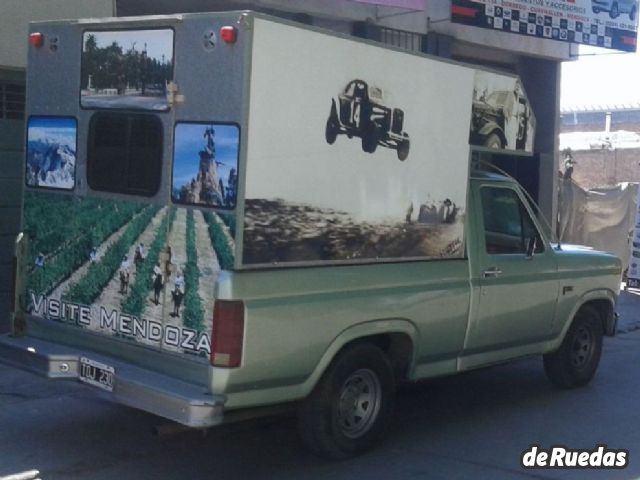 Ford F-100 Usada en Mendoza, deRuedas