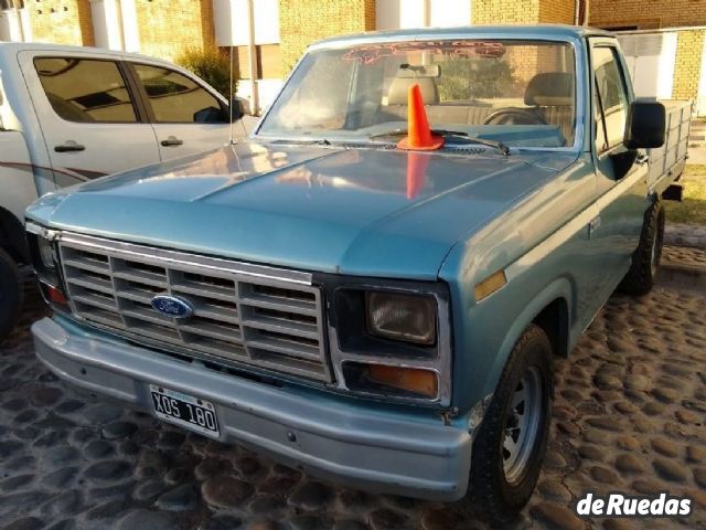 Ford F-100 Usada en Mendoza, deRuedas