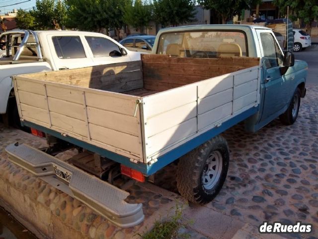 Ford F-100 Usada en Mendoza, deRuedas