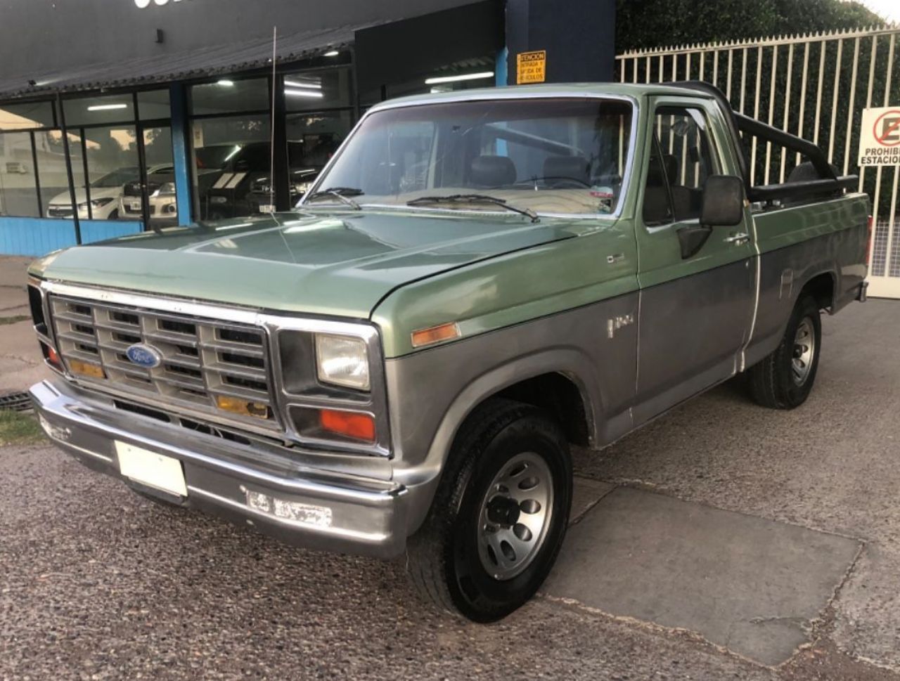 Ford F-100 Usada en Mendoza, deRuedas