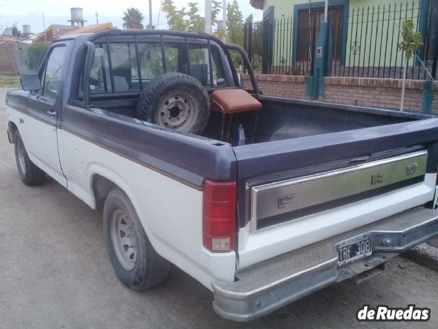 Ford F-100 Usada en Mendoza, deRuedas
