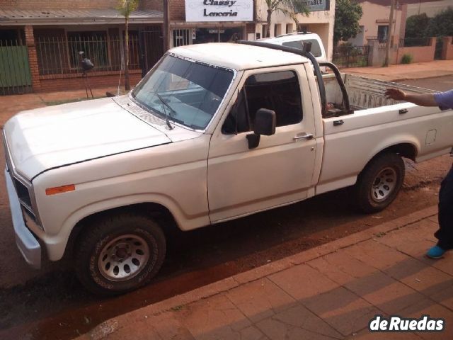 Ford F-100 Usada en Corrientes, deRuedas